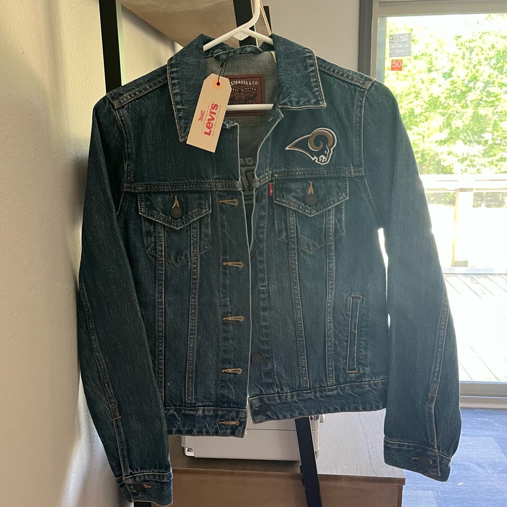 NWT Los Angeles Rams Levi Strauss Denim Jacket M